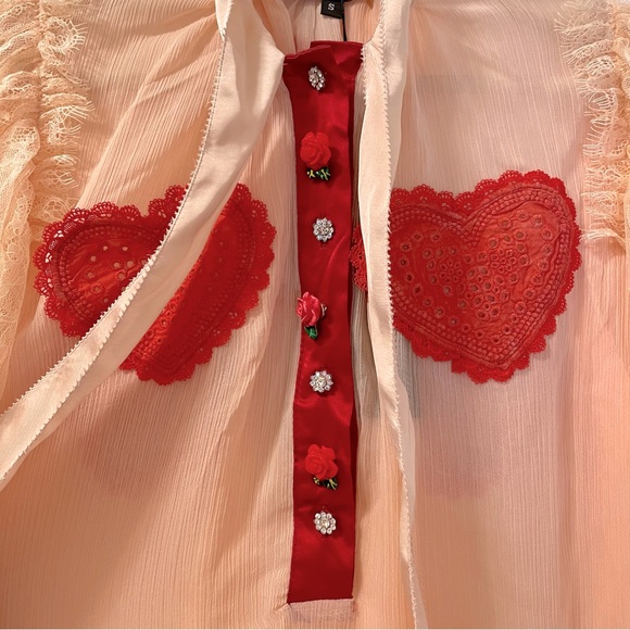 JEWEL BUTTONED EMBROIDERED HEARTS TOP BLOUSE - Picture 6 of 10